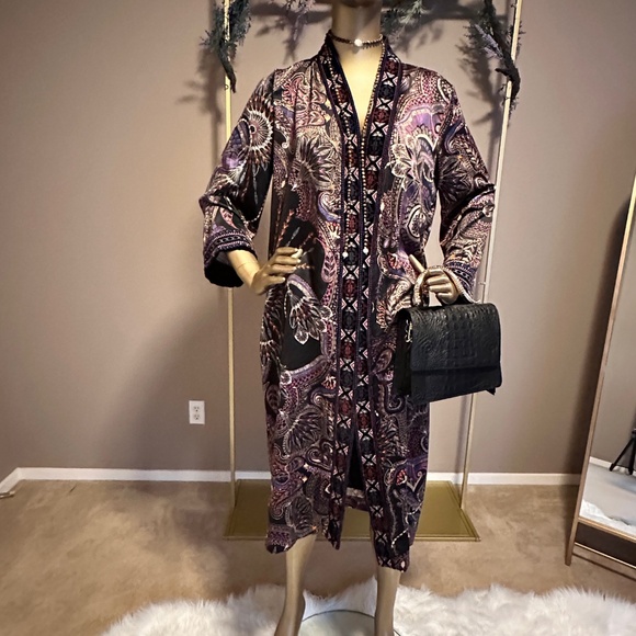 "Bohemian Silk & Velvet: Johnny's Signature Purple & Black Kimono" - Picture 7 of 11